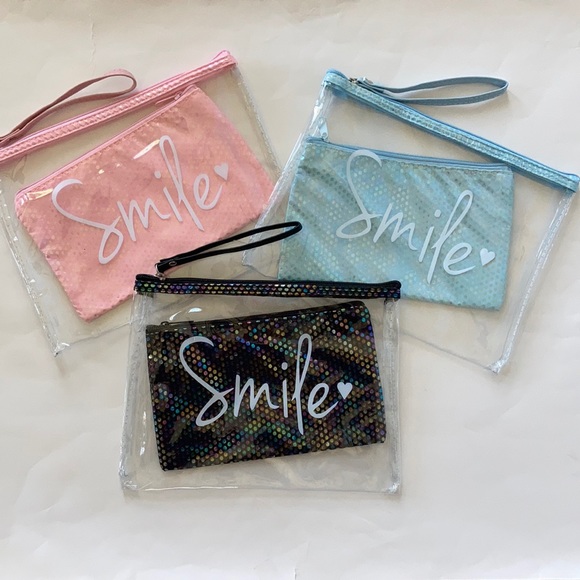 Pink SMILE’ Cosmetic/Travel Bag Set - Picture 4 of 4